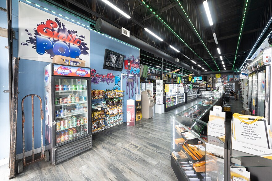 More Photos Of 6801-6817 Sepulveda Blvd, Van Nuys Storefront Retail Office For Sale