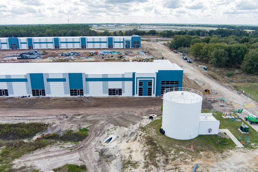 More Photos Of Pace Rd, Auburndale Unknown For Lease