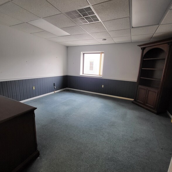 More Photos Of 123 N 5th St, Allentown Office For Lease
