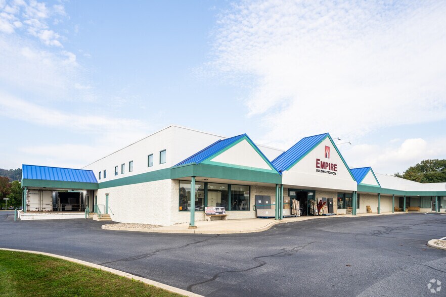 Primary Photo Of 2741 Bernville Rd, Leesport General Retail For Lease