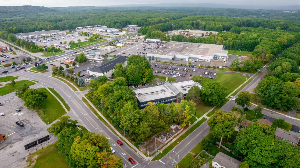 More Photos Of 240 Penetanguishene Rd, Midland Medical For Lease
