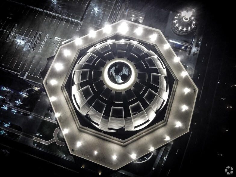 More Photos Of 4350 Congress St, Charlotte Office For Lease