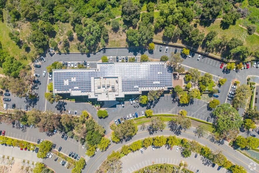 More Photos Of 31248 Oak Crest Dr, Westlake Village Office For Lease