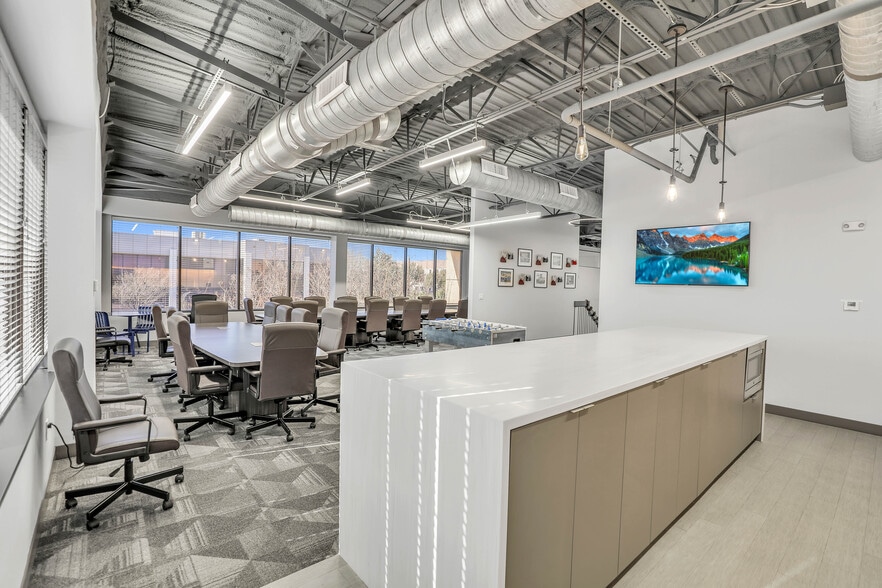More Photos Of 1916 Avenue K, Plano Office For Sale
