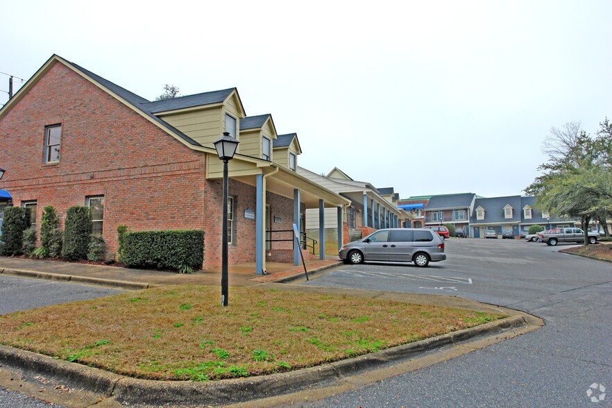 More Photos Of 6160 N Davis Hwy, Pensacola Office For Sale