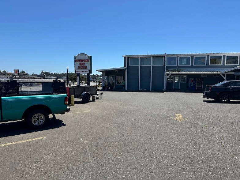 More Photos Of 754 SW Coast Hwy, Newport Hotel For Sale