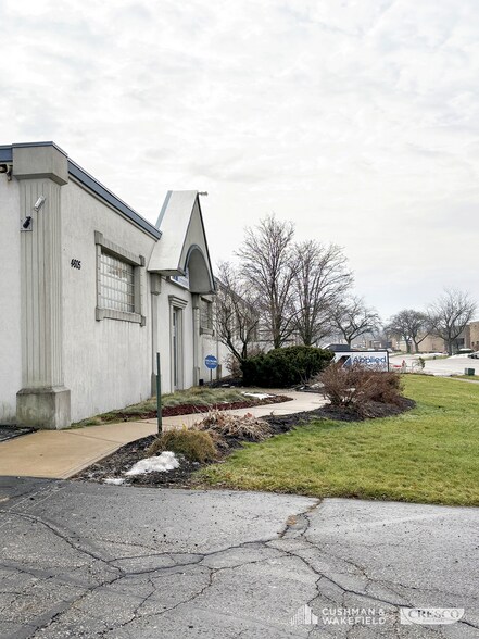 More Photos Of 4605 Spring Rd, Brooklyn Heights Industrial For Sale