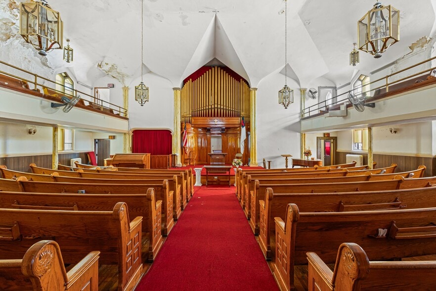 More Photos Of 4802 6th Ave, Brooklyn Religious Facility For Sale