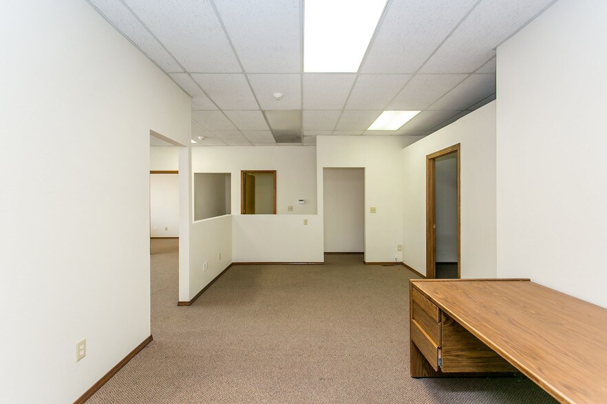 More Photos Of 100 N Fruitland St, Kennewick Office For Lease