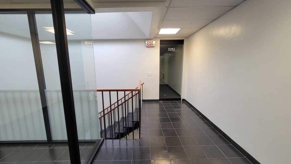 More Photos Of 3292 E Spring St, Long Beach Warehouse For Lease