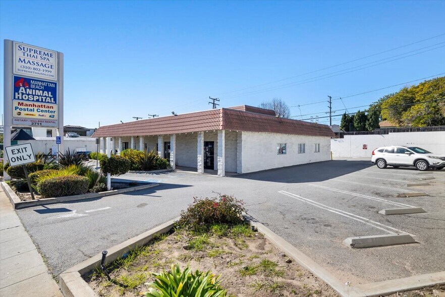 More Photos Of 2709 N Sepulveda Blvd, Manhattan Beach Storefront Retail Office For Lease