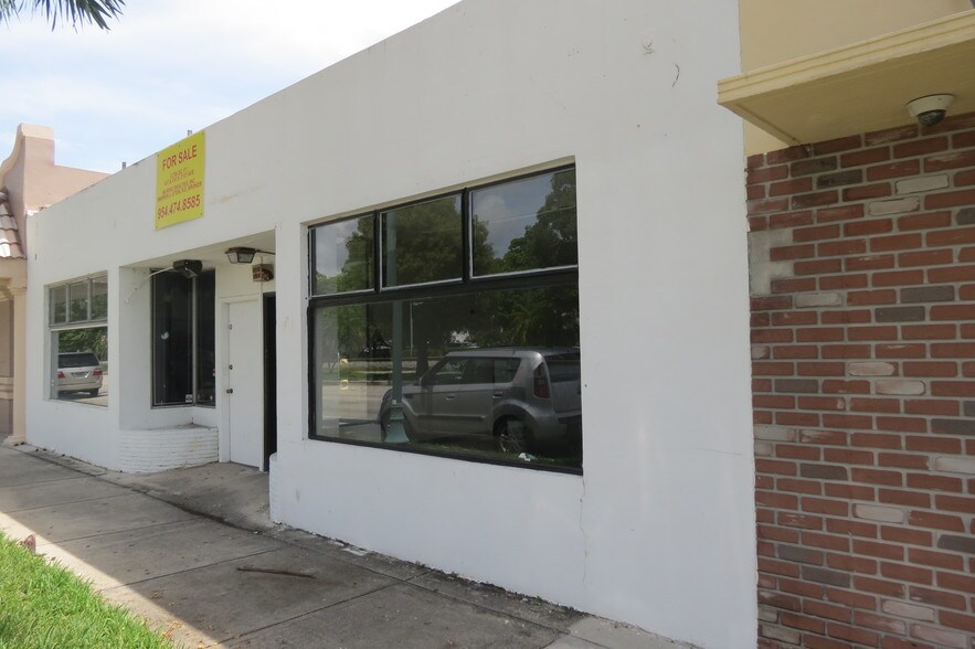 More Photos Of 417-419 S 21st Ave, Hollywood Storefront For Lease