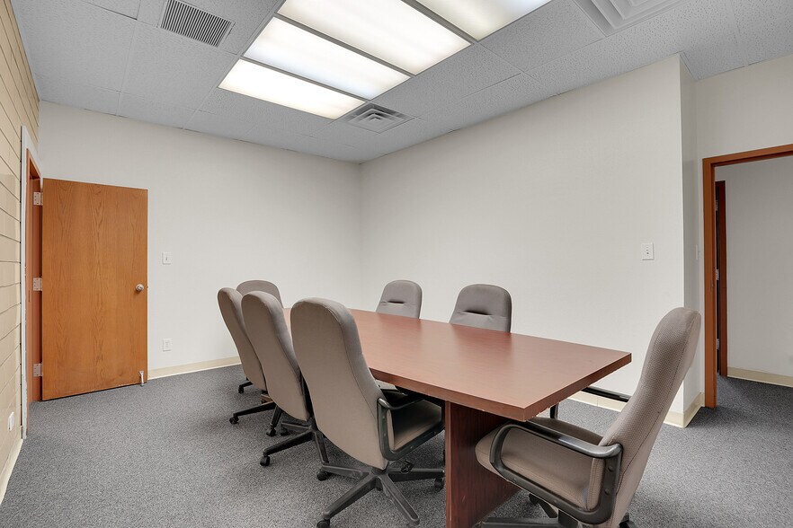 More Photos Of 330 Park Ave, Fort Lupton Office For Lease