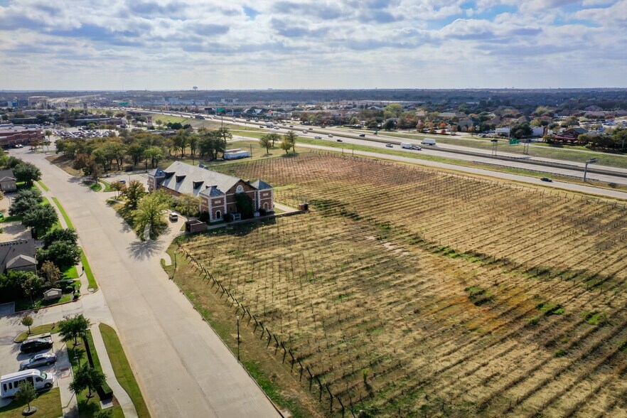 More Photos Of 2000 Champagne Blvd, Grapevine Specialty For Sale