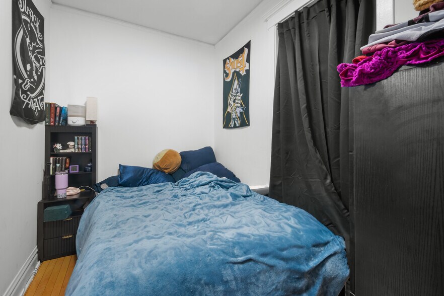 More Photos Of 1133 N Winchester Ave, Chicago Apartments For Sale