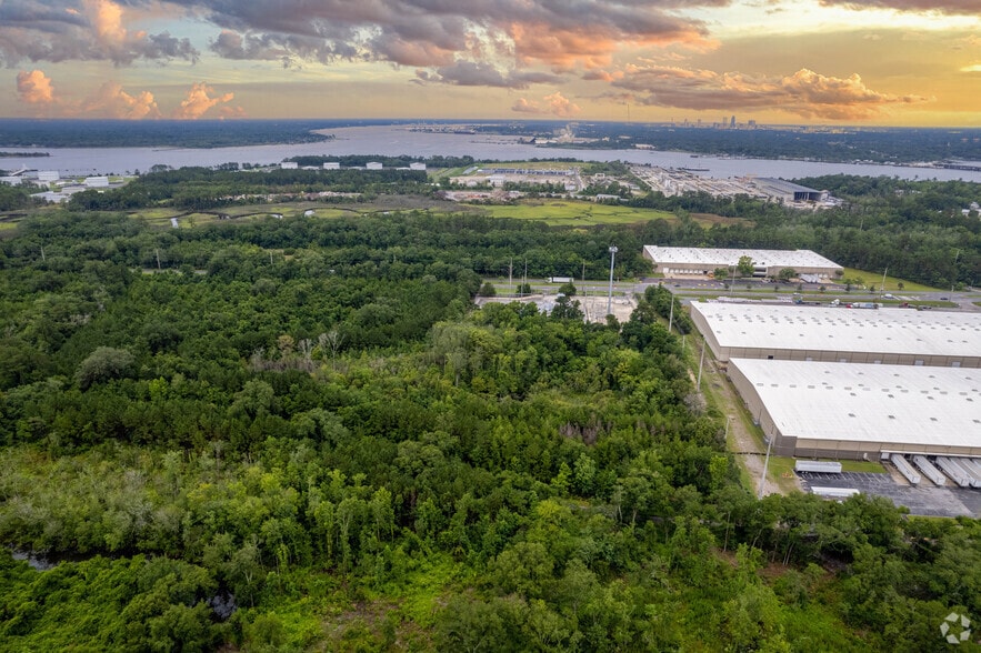 More Photos Of 9250 Drummond Creek Dr, Jacksonville Unknown For Lease