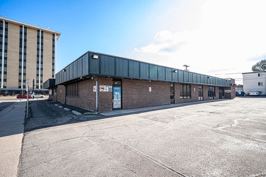 More Photos Of 340 W Hampden Ave, Englewood Freestanding For Sale