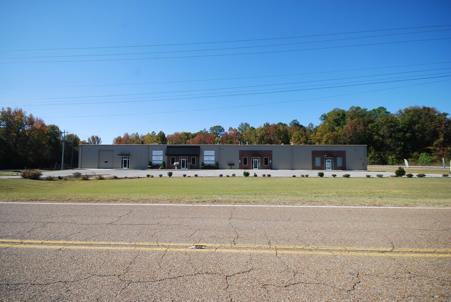 More Photos Of 2192 Express Dr, Jackson Distribution For Lease