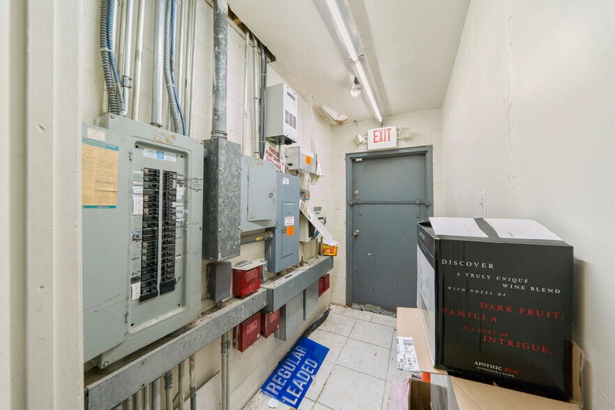 More Photos Of 6325 Bandera Rd, San Antonio Convenience Store For Sale