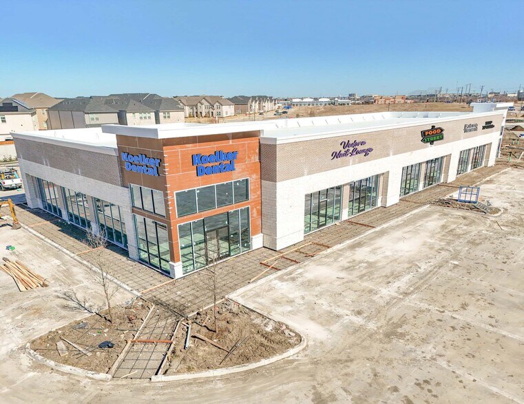 More Photos Of 960 W Exchange Pky, Allen General Retail For Sale