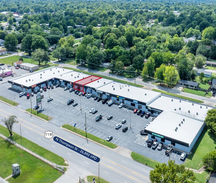 More Photos Of 812 N Thompson St, Springdale Unknown For Lease