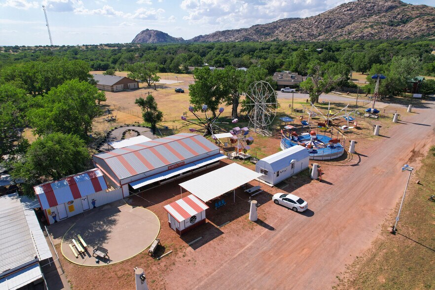 More Photos Of 14683 OK-44A, Lone Wolf Amusement Park For Sale