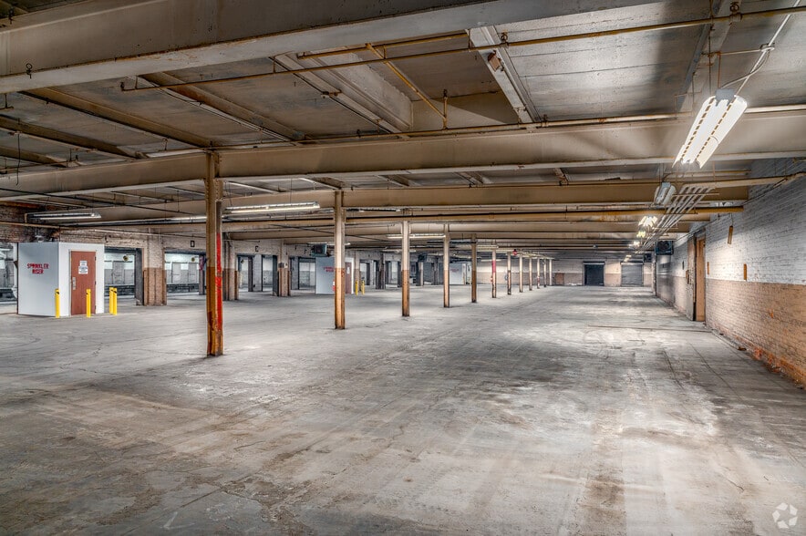 More Photos Of 4100 Payne Ave, Cleveland Warehouse For Lease