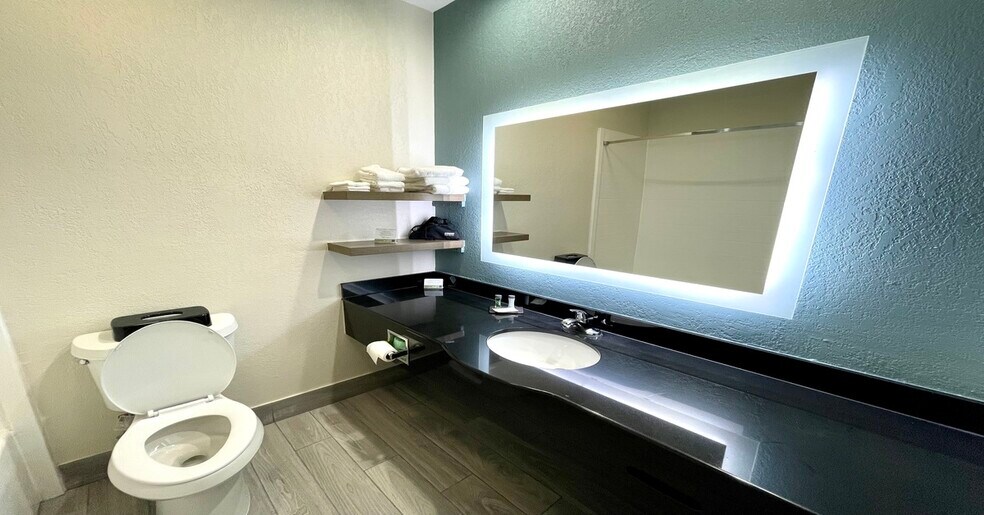 More Photos Of 4577 E Highway 20, Niceville Hotel For Sale