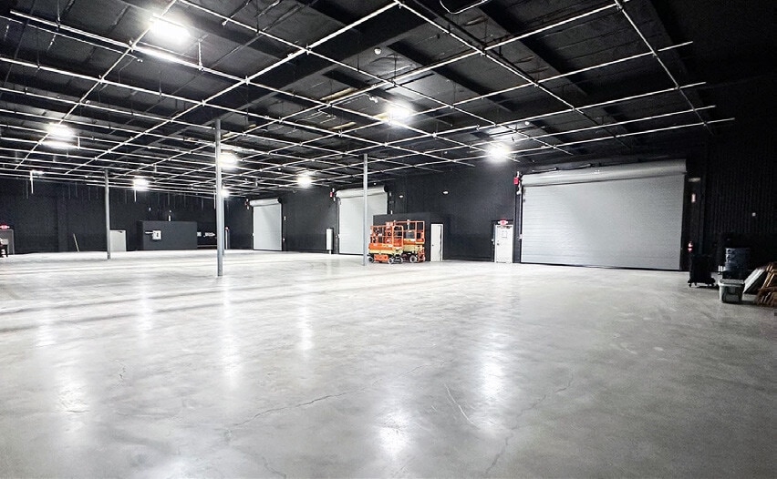 More Photos Of 1101-1117 W Isabel St, Burbank Loft Creative Space For Sale