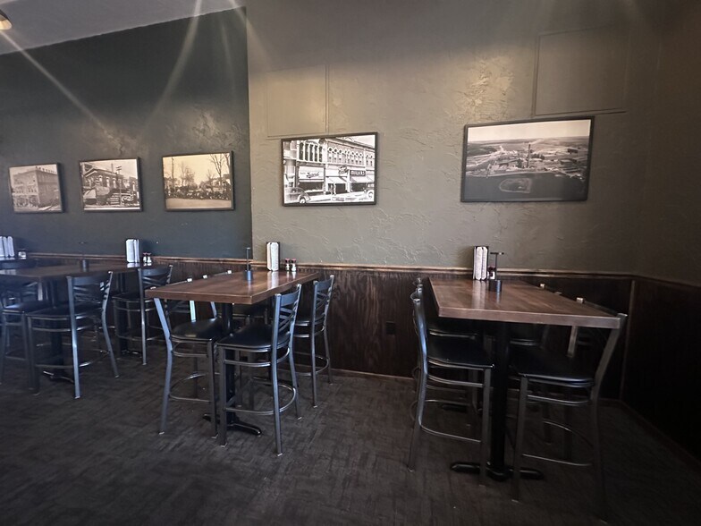 More Photos Of 119 2nd Ave NE, Austin Storefront For Lease