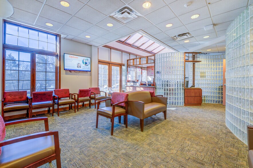 More Photos Of 48 Route 6, Yorktown Heights Medical For Lease