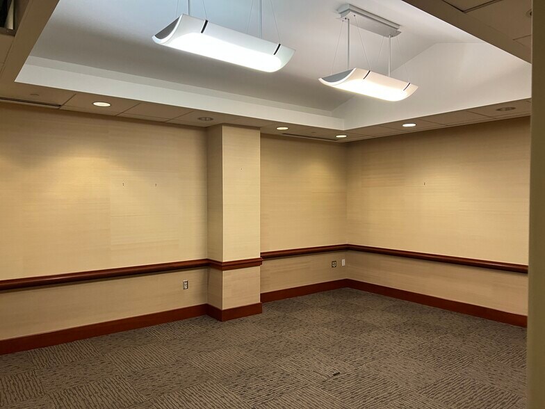 More Photos Of 835 W Hamilton St, Allentown Apartments For Lease