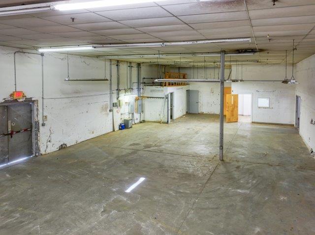 More Photos Of 4313-4315 Clinton Hwy, Knoxville Storefront For Lease