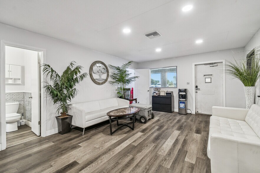 More Photos Of 6010 Wall St, Port Richey Warehouse For Sale