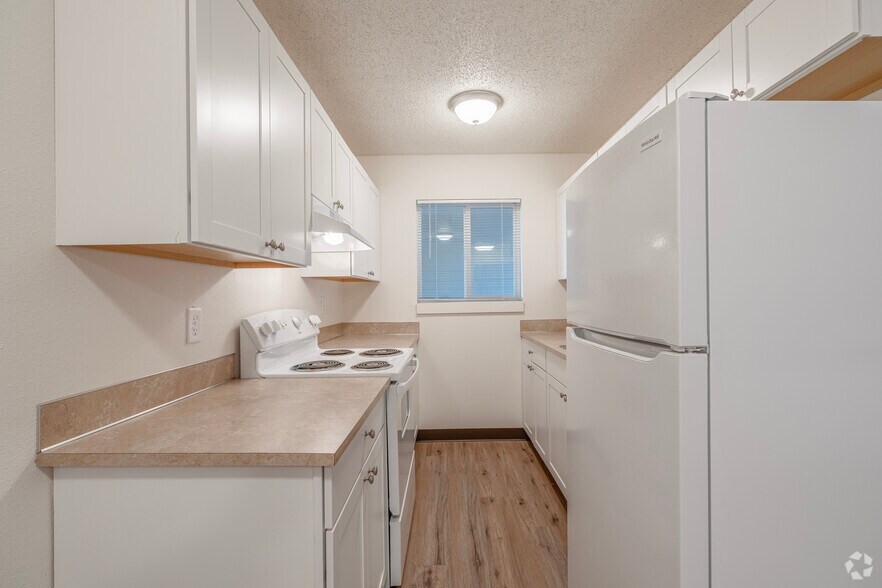 More Photos Of 2520 Hyacinth St NE, Salem Apartments For Sale