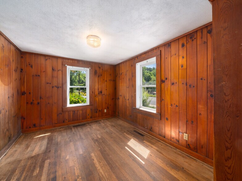 More Photos Of 3619 Asheville Hwy, Pisgah Forest Office Residential For Sale