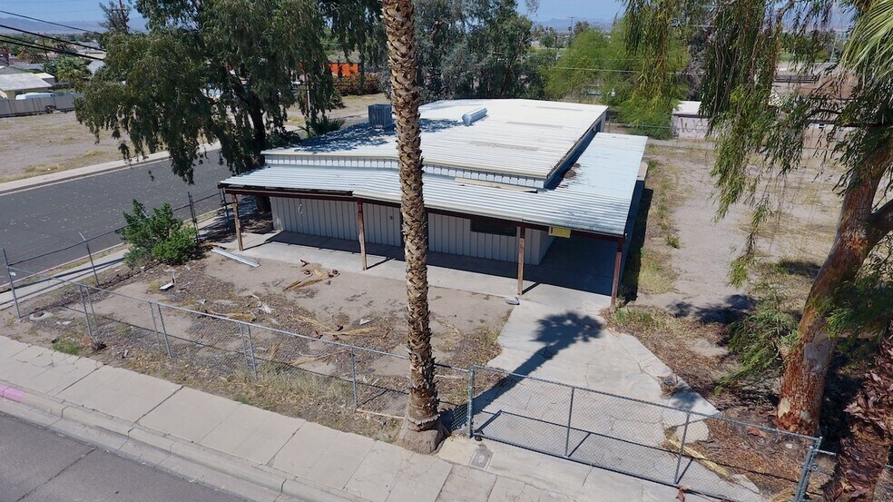 More Photos Of 1150 W Broadway St, Needles Warehouse For Sale