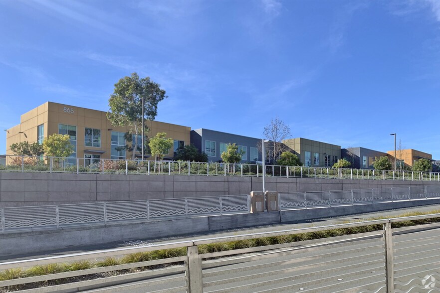 Primary Photo Of 865 Marina Bay Pky, Richmond Flex For Lease