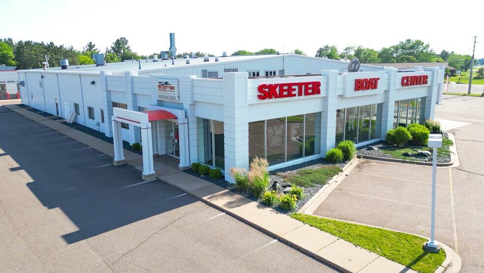 More Photos Of 321 W Prairie View Rd, Chippewa Falls Auto Repair For Sale