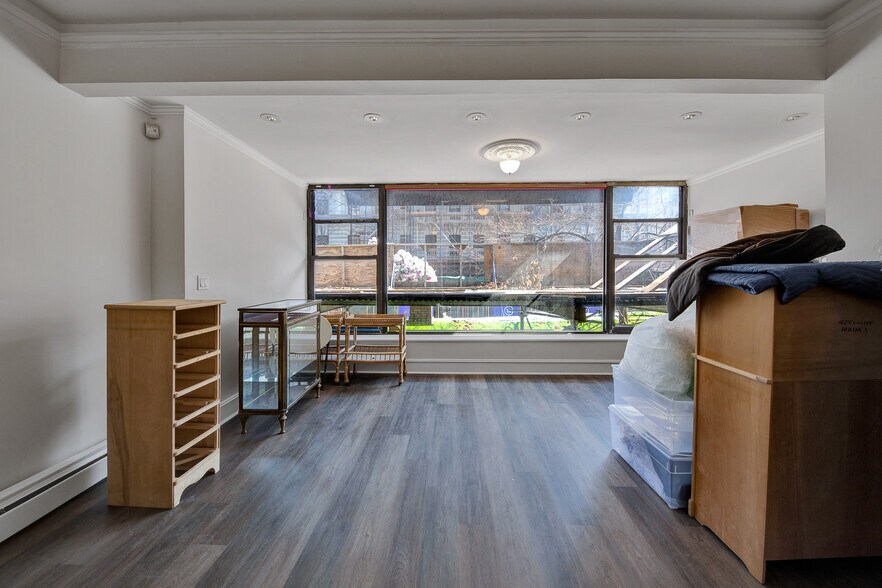 More Photos Of 1300 Madison Ave, New York Storefront Retail Office For Lease