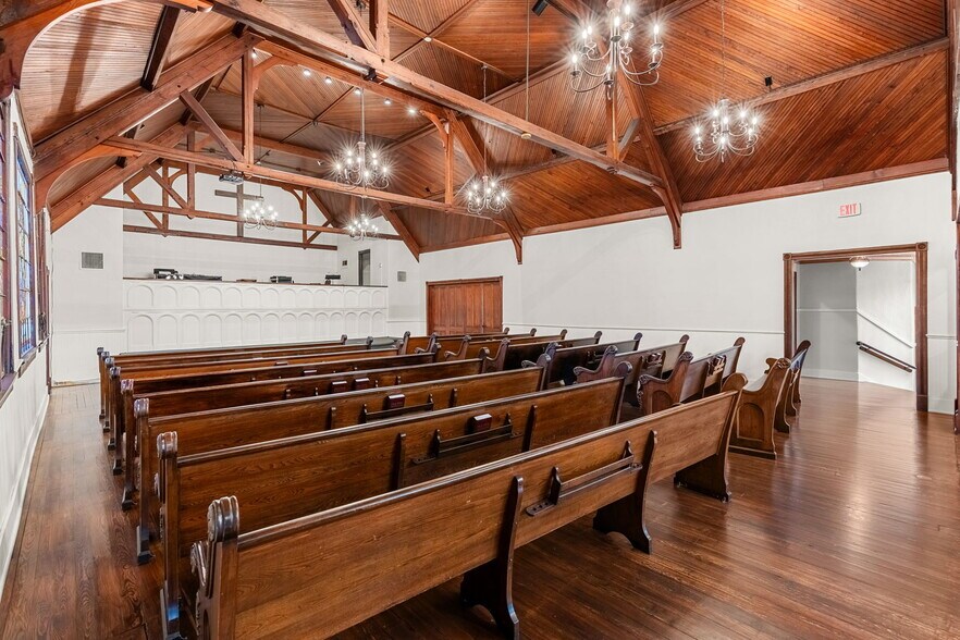 More Photos Of 1824 S Harbor City Blvd, Melbourne Religious Facility For Sale