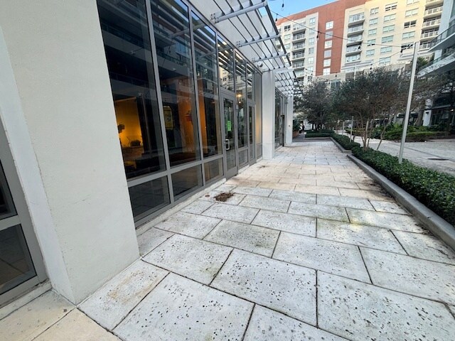 More Photos Of 125 NE 32nd St, Miami Apartments For Lease