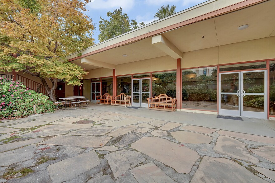 More Photos Of 800 D St, Marysville Religious Facility For Sale