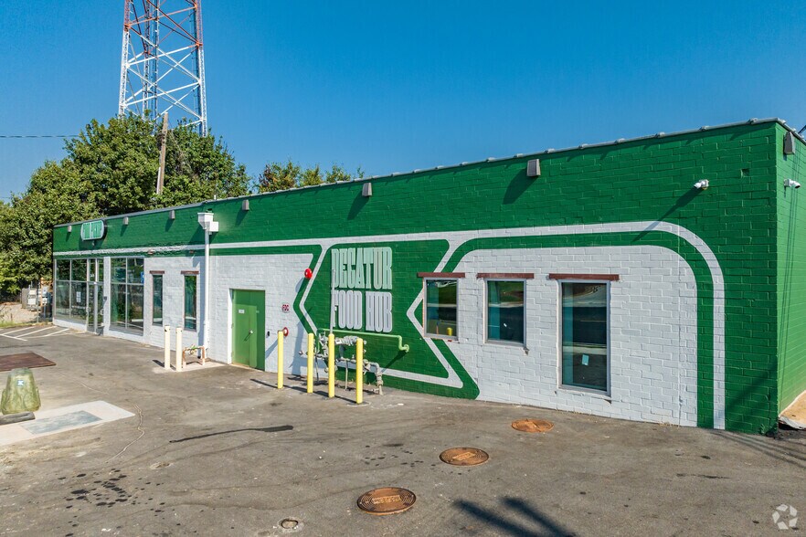Primary Photo Of 2670 E College Ave, Decatur Freestanding For Lease