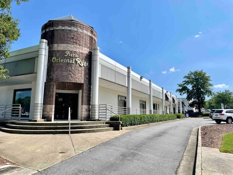More Photos Of 690 Miami Cir NE, Atlanta Storefront For Lease