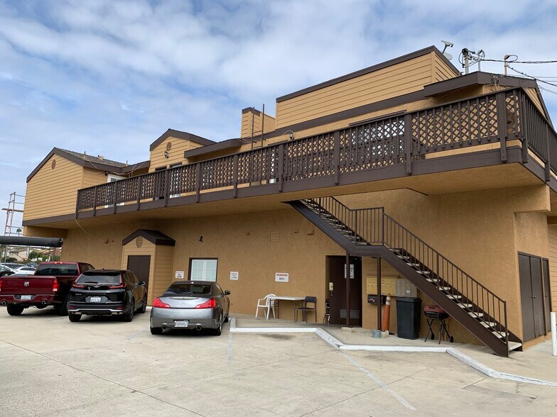 More Photos Of 1500 E Pacific Coast Hwy, Seal Beach Office For Lease
