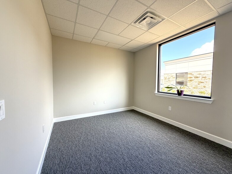 More Photos Of 28111 S Firethorne Rd, Katy Medical For Lease