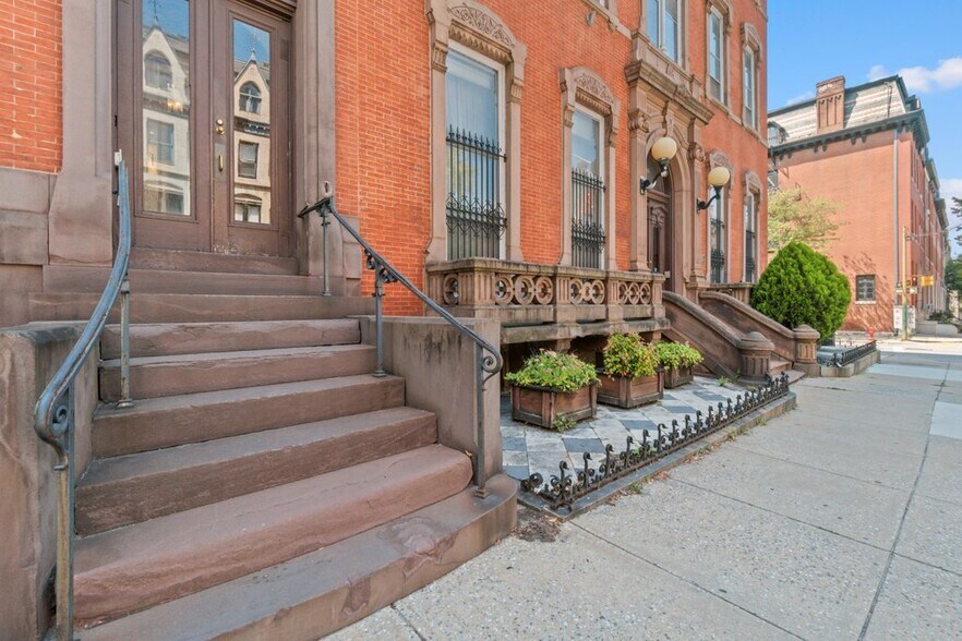 More Photos Of , Baltimore Office For Sale