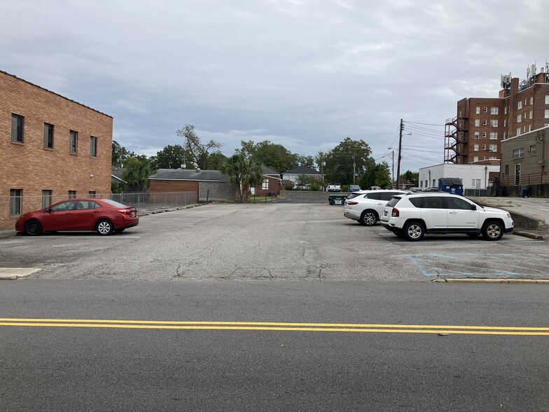 More Photos Of 396 Saint Paul St, Orangeburg Medical For Lease