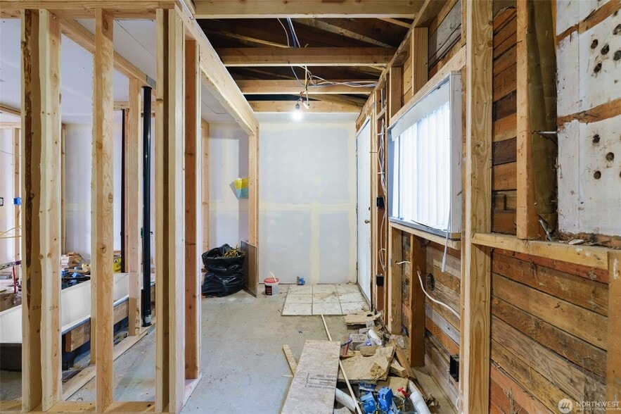 More Photos Of 4705 Pacific Way, Seaview Freestanding For Sale